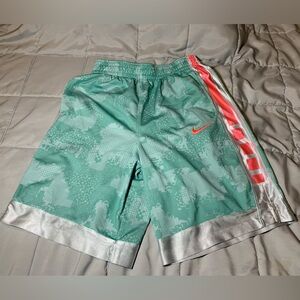Boy’s Nike Dri Fit basketball shorts size Xlarge.